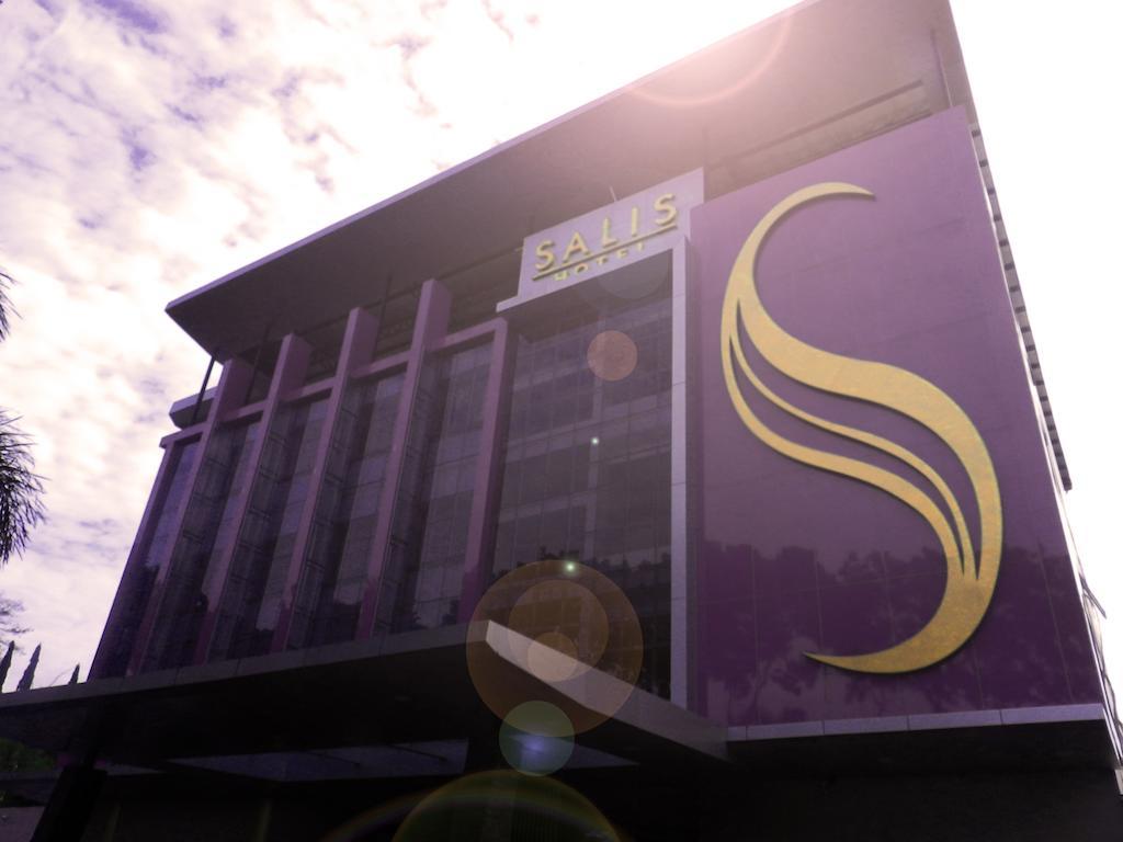 Salis Hotel Bandung Dış mekan fotoğraf